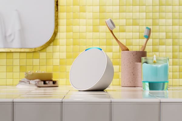 Amazon smart speaker Echo Pop, glacier white