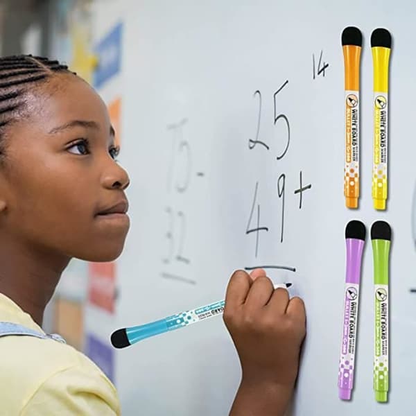 8 ST Whiteboard-pennor Torrradering av Whiteboard-markör Finnivpenna med gummisuddare Magnetiska skrivmarkörer
