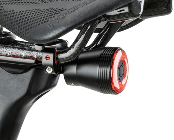 Rockbros Q5 Bakre Cykelljus Med Intelligent Stoppsystem - Svart