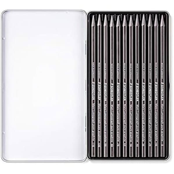 Färgpennor helt i grafit - STAEDTLER - Mars Lumograph 100G - 12 färgpennor - Metalkasett - Utan trä