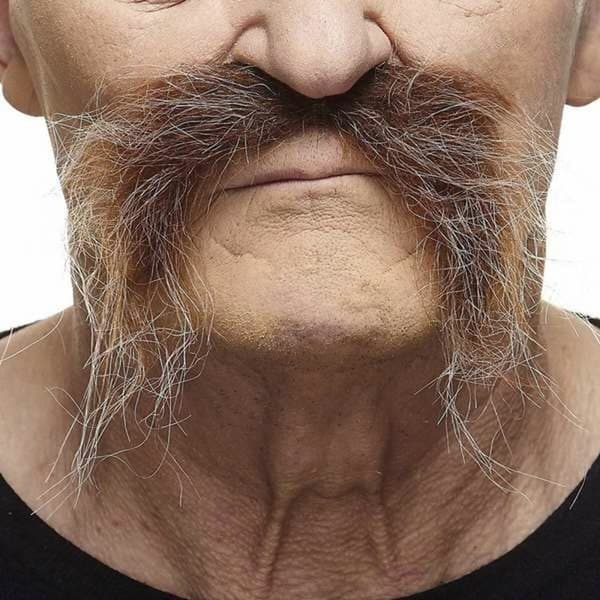 Mustasch My Other Me Brun