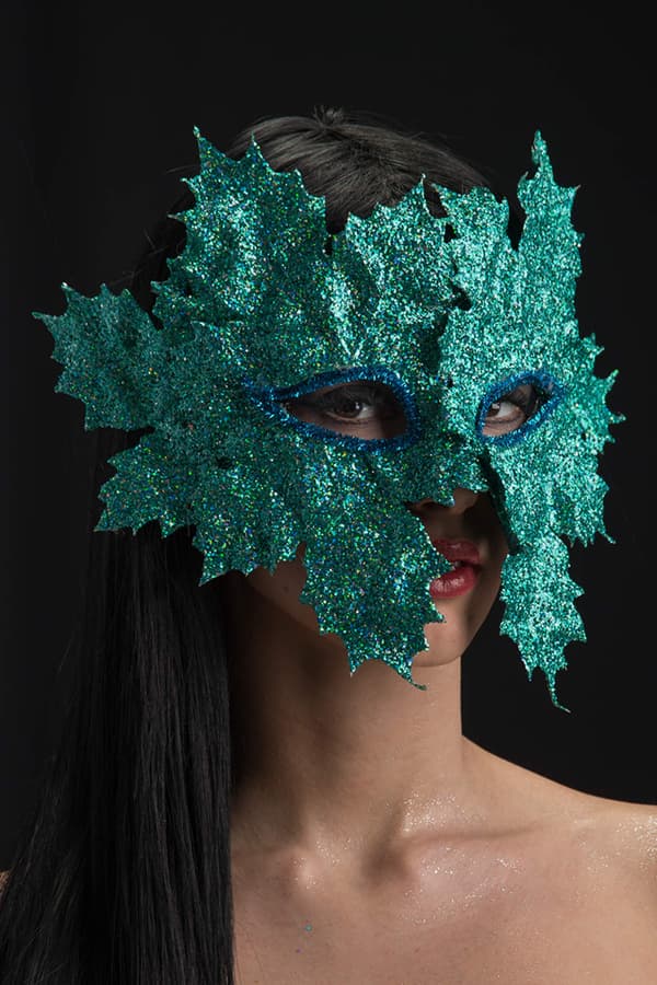 Ansiktsmask - Mask with glitter aquamarine leaves