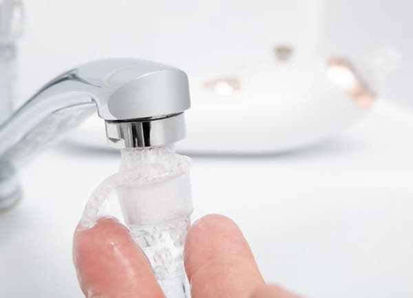 Eldom ZU10 DUX mikrodermabrasion enhed