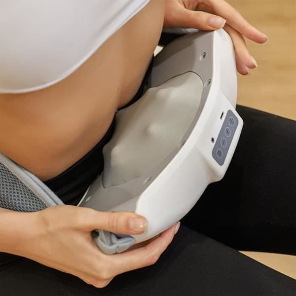 Tre generationers uppladdningsbar vibrationsvärmande TEC bukmassager
