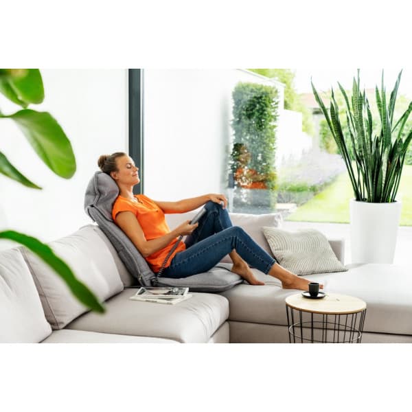 Beurer MG330 shiatsu massage chair, grå