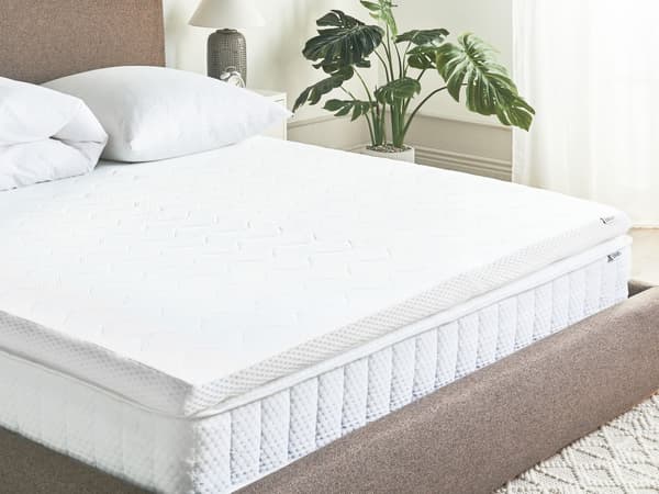 Overmadrass med Hvitt Gelskum Polyestertrekk 180 x 200 cm Komfort Layer Pad