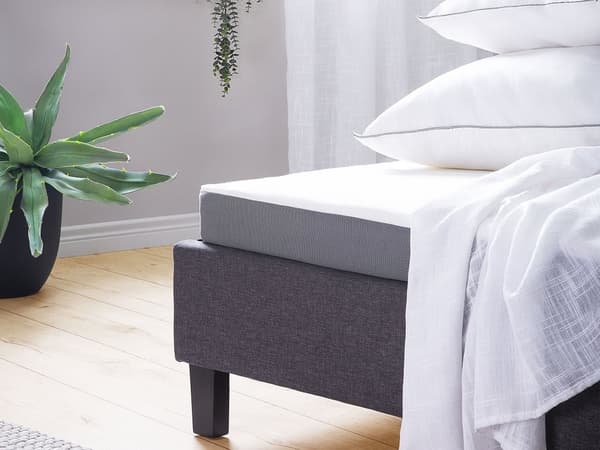 Patja 80 x 200 cm vaahtomuovi keskikova irrotettava päällinen allergiaystävällinen lasten