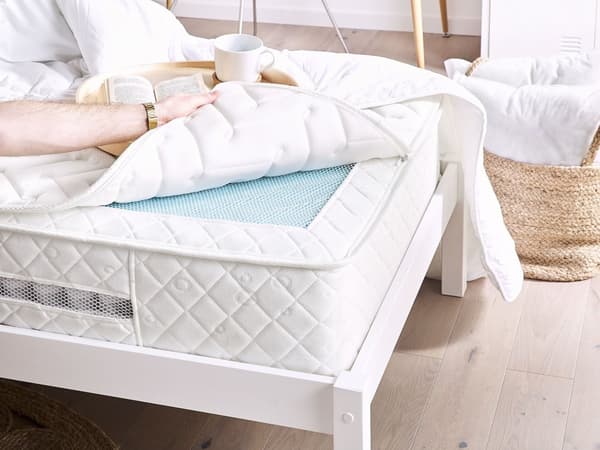 Fjærmadrass Hvit Polyester 90 x 200 cm Enkel Juniormadrass Pustende Luftkjølende Sirkulasjon Moderne Medium Barnemadrass Inspirasjon God Søvn