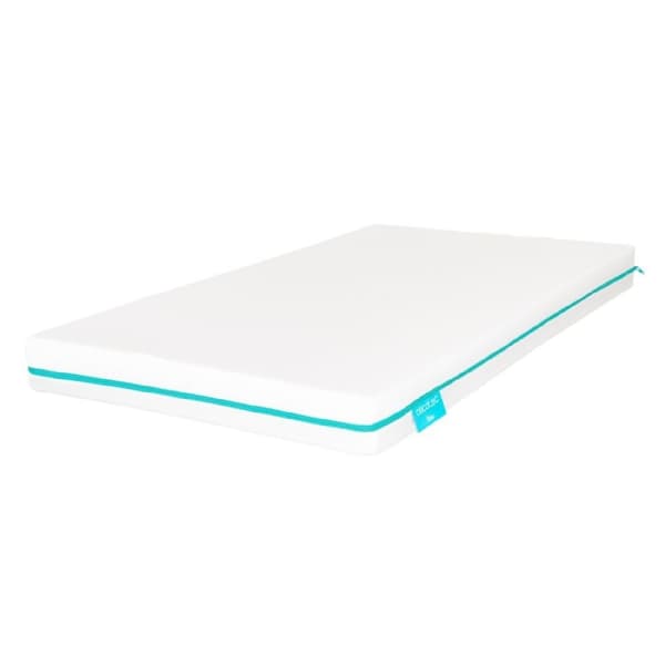 Cecotec Foam cradle mattress with zipped cover.