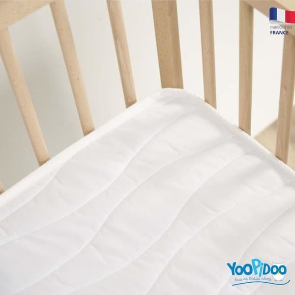 Yoopidoo - Klimatiserad babymadrass - 60x120 cm - 1 sommarframsida / 1 vintervadderad sida - Utan kemisk behandling