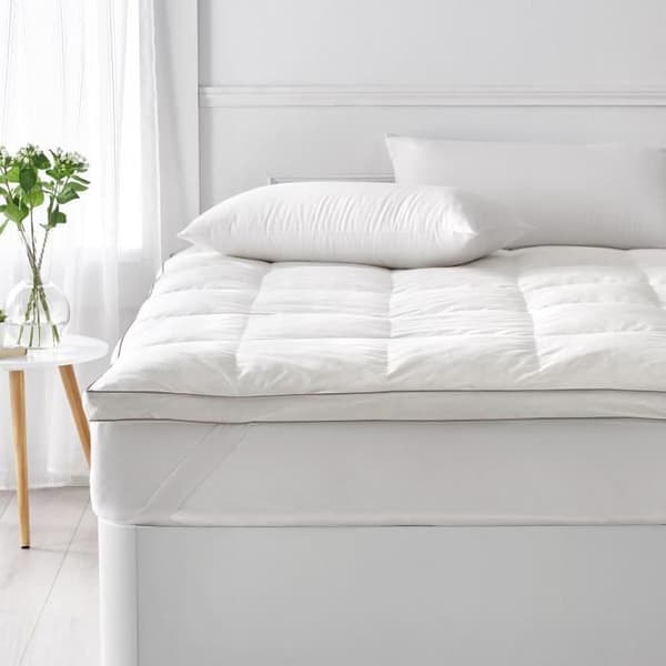 Surmatttäck - Classic Vit - Extra Komfort - 9 cm - 140x190 cm - Mjuk och ventilerande