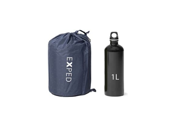 Exped Versa 5R vandremåtte størrelse MW Blå