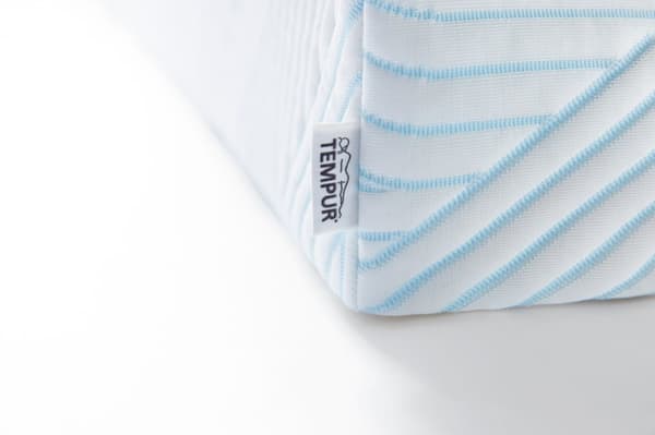 Tempur Pro Luxe SmartCool Bäddmadrass - Fast