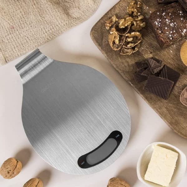 Cecotec Kitchen scale with stainless-steel finish and handle.