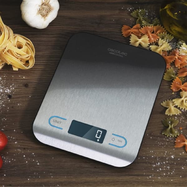 Cecotec Digital kitchen scale with print-proof, stainless-steel surface.