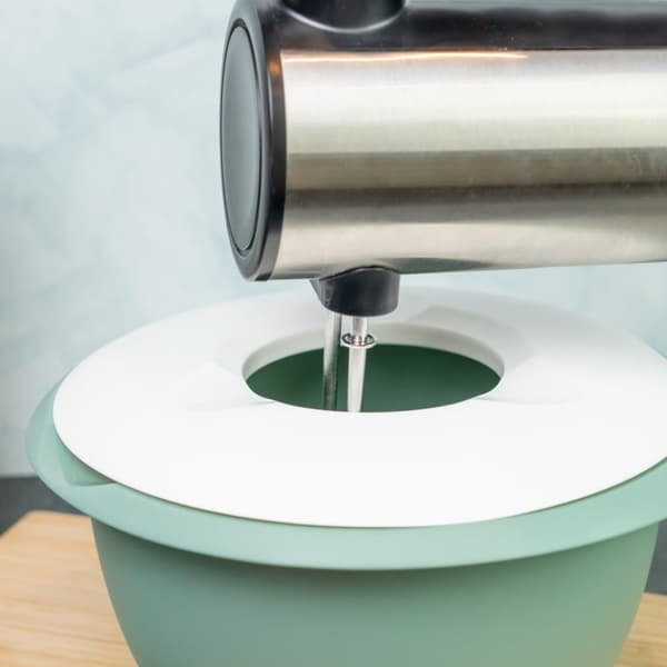 Mixing bowl with two piece lid, 2,5 l, mint-green/white(6)