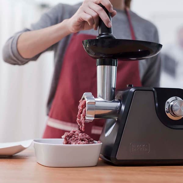 BLACK+DECKER Lihamylly 1000W