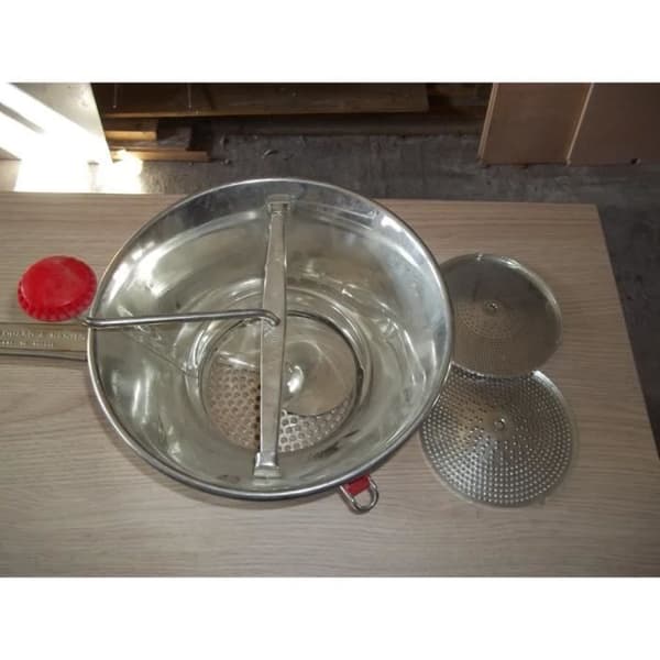 Grönsakskvarn i metall - GUILLOUARD - D: 24 cm - Rostfritt stål - 3 galler ingår - Kompatibel med diskmaskin