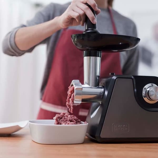 Köttkvarn - BLACK+DECKER - BXMMA1000E - 1000W - 3 tillbehör