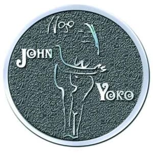 John Lennon - John & Yoko Embrace Hichrome Pin Badge