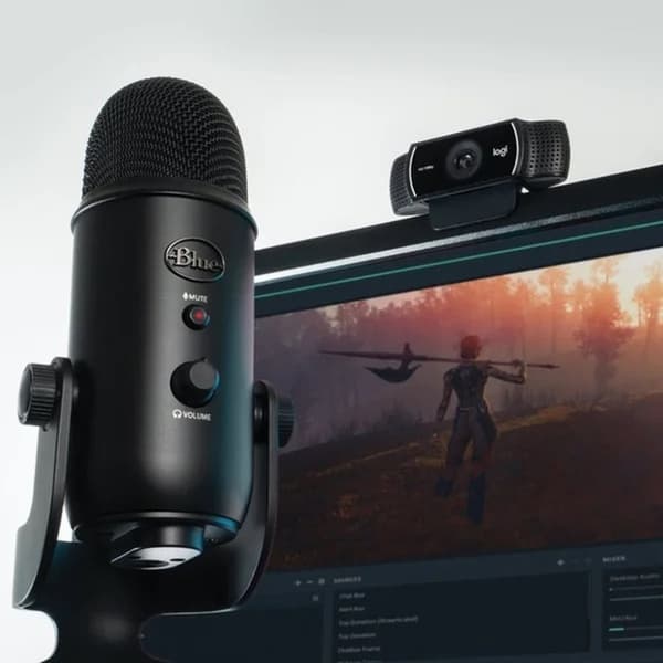 Logitech Blue Yeti + C922 Pro Webcam - Streamer Pack