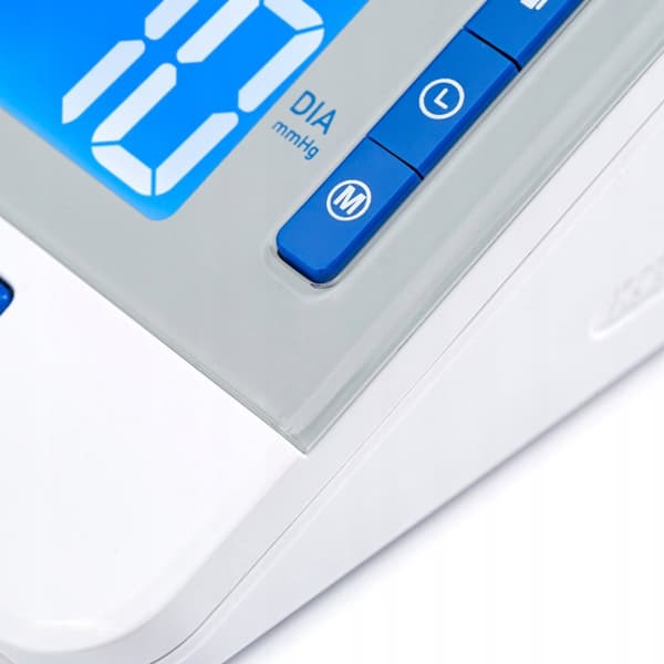 Oromed ORO-N8 COMFORT elektroninen olkavarren verenpainemittari taustavalaistulla näytöllä