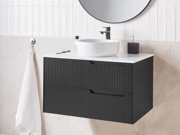 Badrumsskåp Vägghängt Svart MDF 80 x 52 cm Räfflad Framsida med 2 lådor Förborrade Hål Elegant Design Badrum