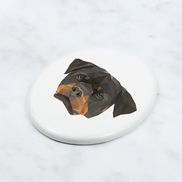 Rottweiler - laatta, jossa on valokuva ja geometrinen kirjoitus Art-Dogilta