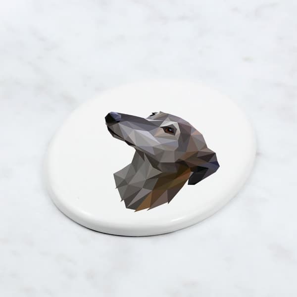 Greyhound, engelsk vinthund - en bricka med ett foto och en geometrisk inskription av Art-Dog