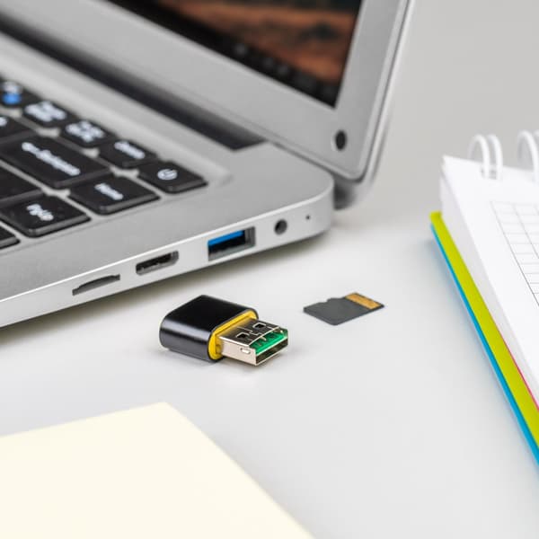 MicroSD-kortinlukija r60 REBEL mini