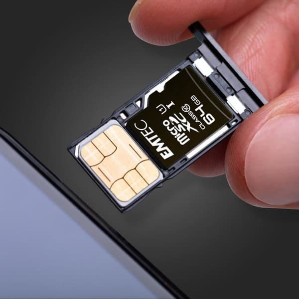 MicroSDXC 64GB EMTEC minneskort + CL10 Gold+ UHS-I 85MB/s adapter