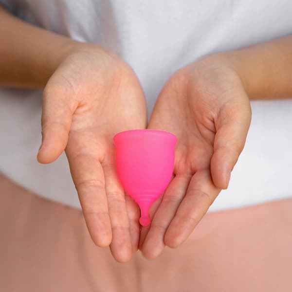 Pink menstruationskop størrelse M 1 stk.
