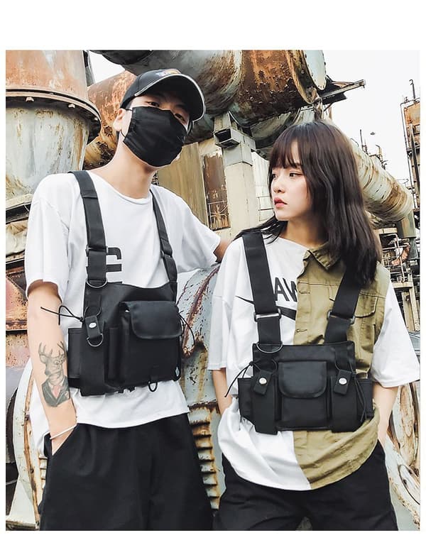 Bröstväska Chest bag 5 Fickor