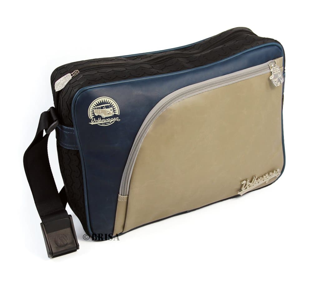 BRISA VW Collection - Volkswagen Bus T1 Camper Van Transporter Messenger taske (Faux Leather & Tire Tread Edging - Vintage Logo/Beige&Blue)