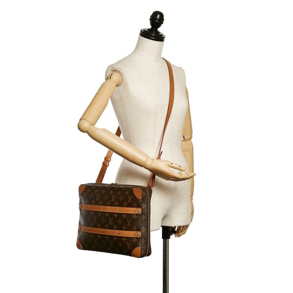 Pre-owned Louis Vuitton Monogram Soft Trunk Messenger  Brown