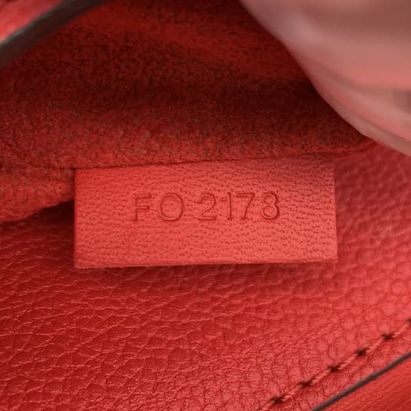 Pre-owned Louis Vuitton Monogram Cuir Plume Ecume Very Chain Bag Red