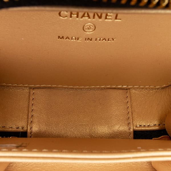 Pre-owned Chanel CC Quilted Golden Plate Vanity Crossbody Gold