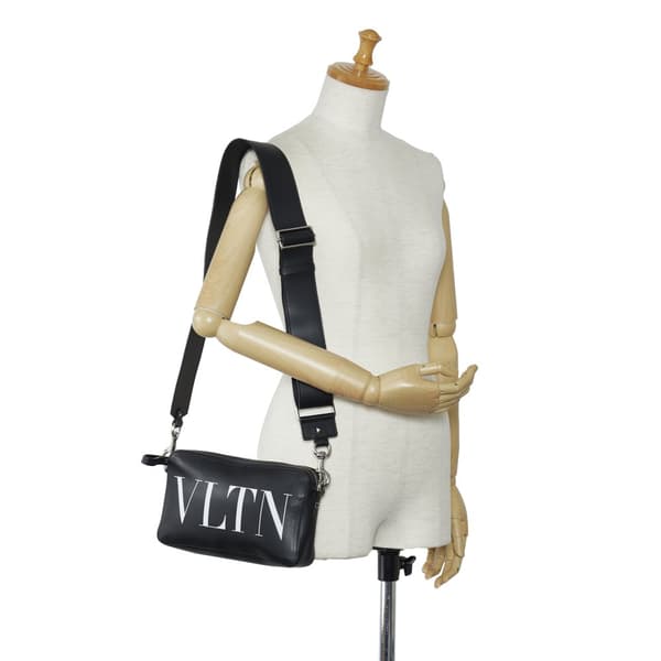 Pre-owned Valentino VLTN Crossbody Bag Black