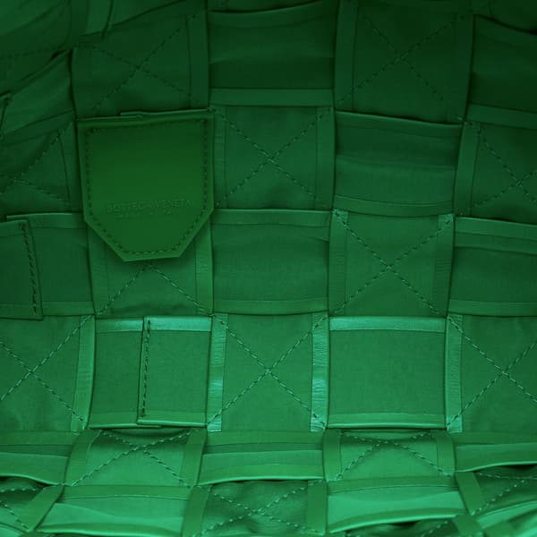 Pre-owned Bottega Veneta Maxi Nappa Intrecciato Cassette Crossbody Green