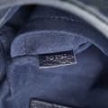 Miniatyrbilde 7 av 10: Pre-owned Louis Vuitton Taurillon Danube LV Circle  PM Blue