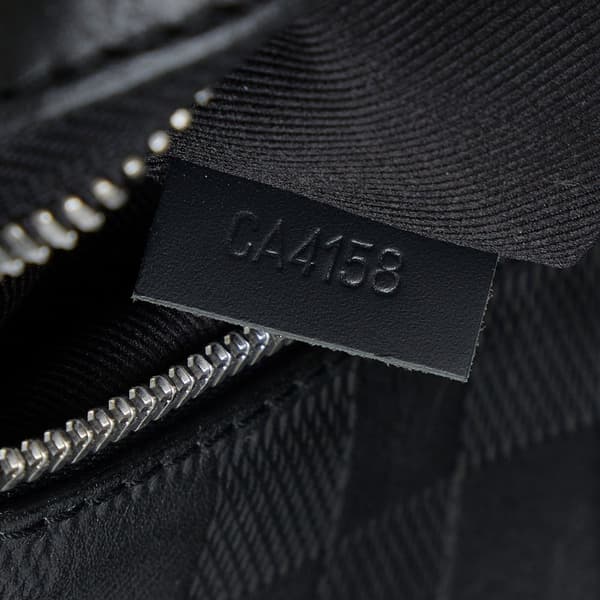 Pre-owned Louis Vuitton Damier Infini District MM Black