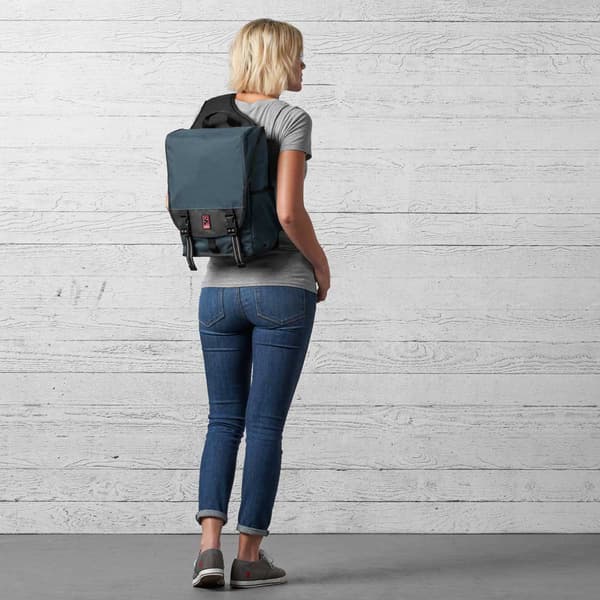 Chrome Crossbody Soma Sininen