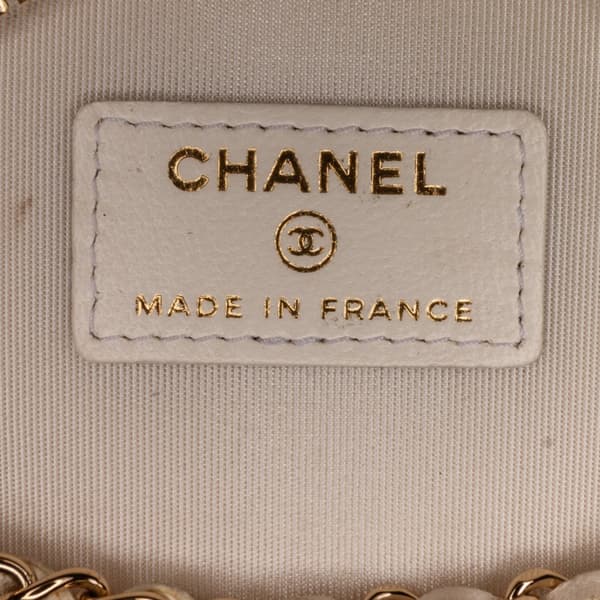 Pre-owned Chanel Chain and Charm Vanity Case White