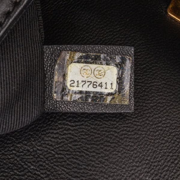 Pre-owned Chanel Crest-Embellished Medium Boy Bag White