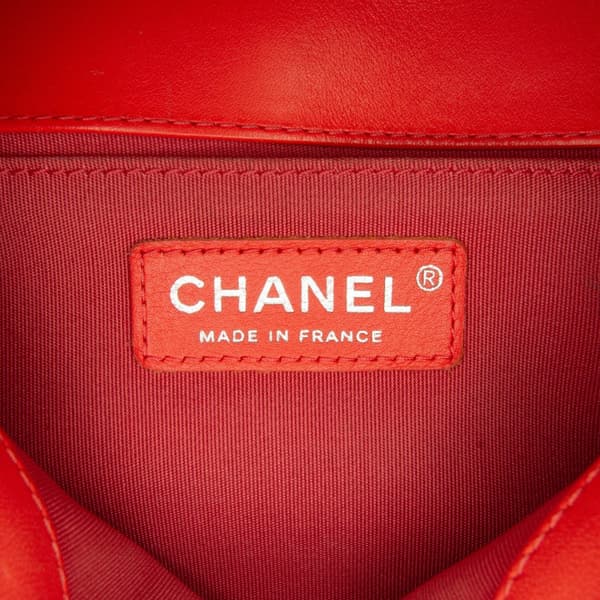 Pre-owned Chanel Old Medium Chevron Calfskin Boy Flap Red