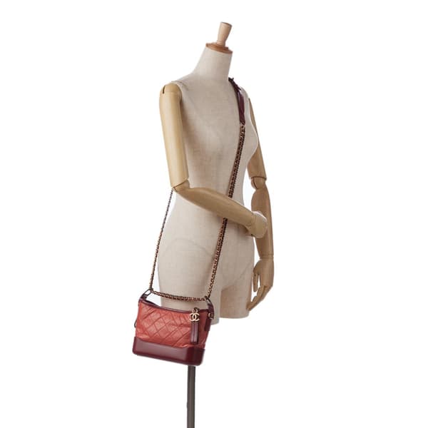 Pre-owned Chanel Small Chevron Lambskin Gabrielle Crossbody Red
