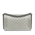Pikkukuva 4 / 10: Pre-owned Chanel Old Medium Quilted Caviar Boy Flap Silver