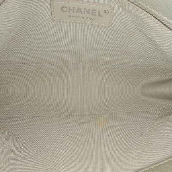 Pre-owned Chanel Old Medium Quilted Caviar Boy Flap Silver