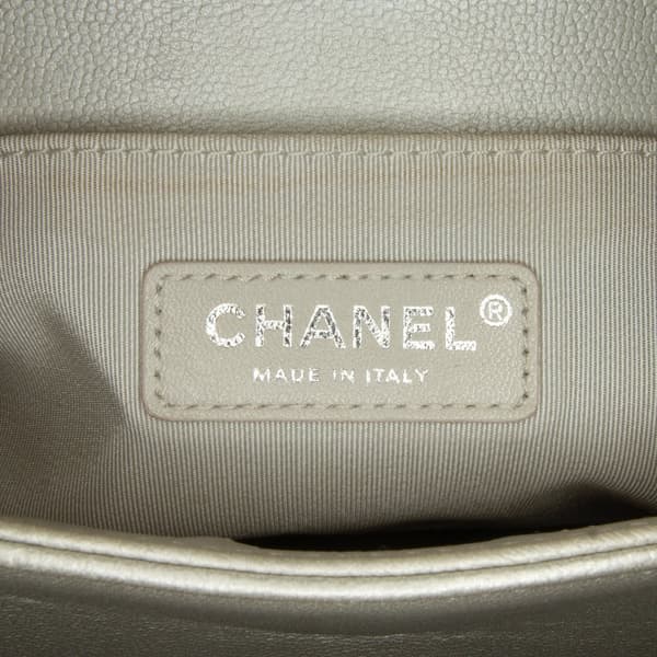 Pre-owned Chanel Old Medium Quilted Caviar Boy Flap Silver