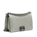 Pikkukuva 2 / 10: Pre-owned Chanel Old Medium Quilted Caviar Boy Flap Silver